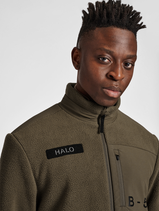 HALO TEDDY FLEECE JACKET, MAJOR BROWN, model