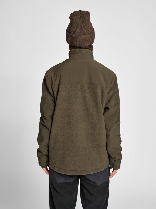 HALO TEDDY FLEECE JACKET, MAJOR BROWN, model