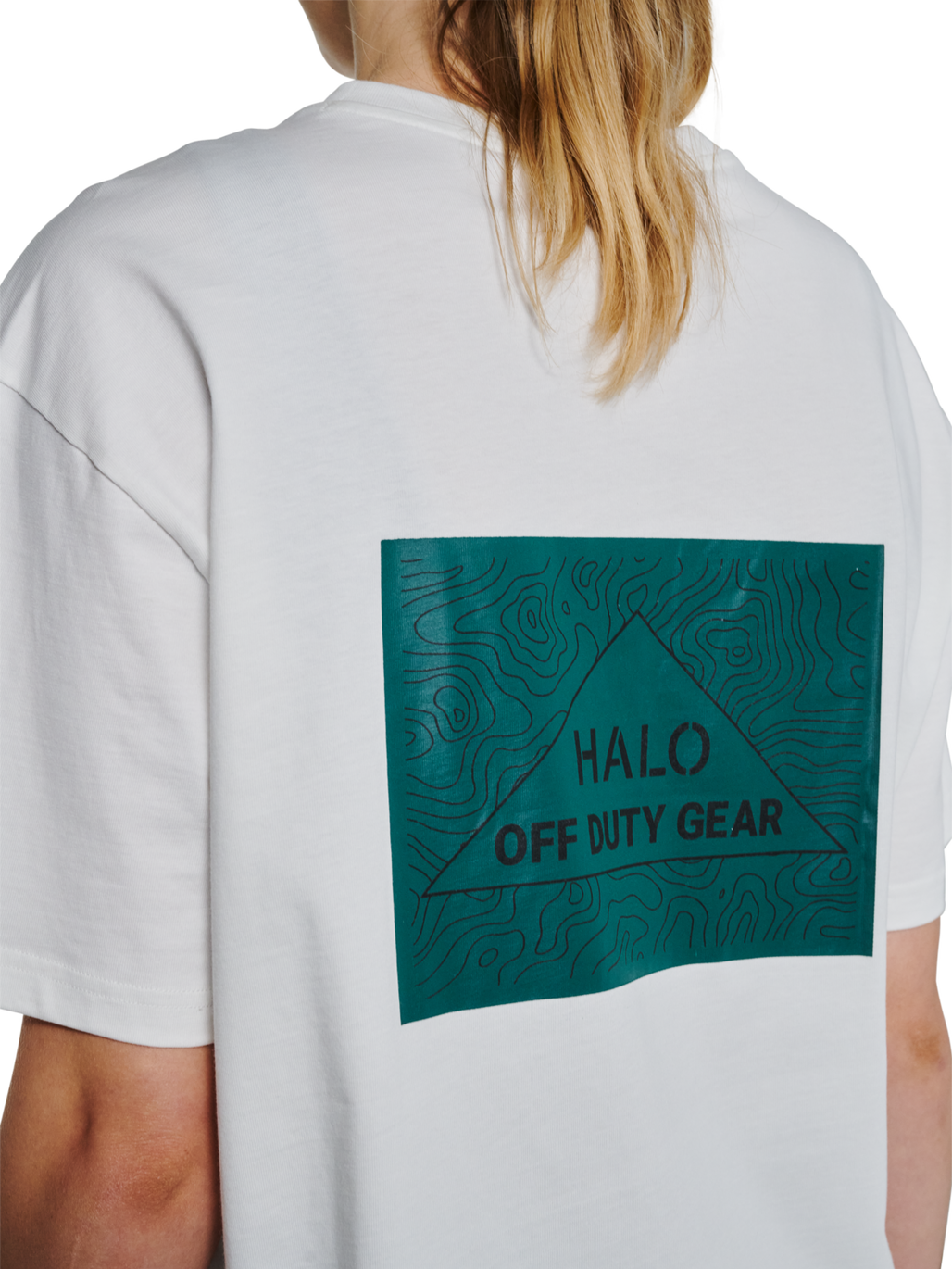 HALO GRAPHIC T-SHIRT, MARSHMALLOW/BOTANICAL GARDEN, model