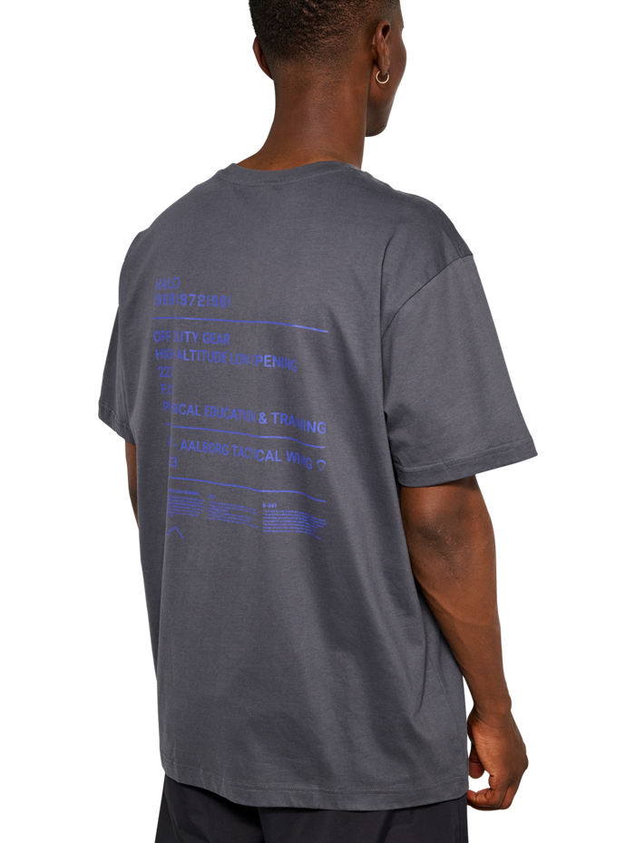 HALO GRAPHIC T-SHIRT, ASPHALT, model