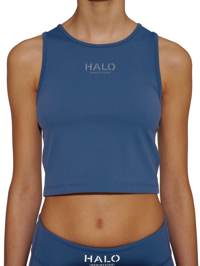 HALO WOMEN TRAINING TOP, SARGASSO SEA, model