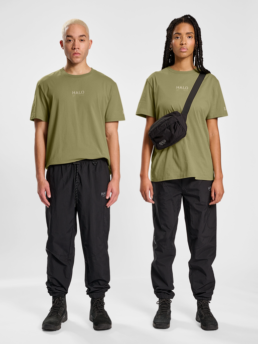 HALO COTTON T-SHIRT, GRAY GREEN, model