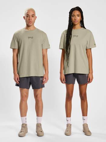 HALO COTTON T-SHIRT, OYSTER GRAY, model