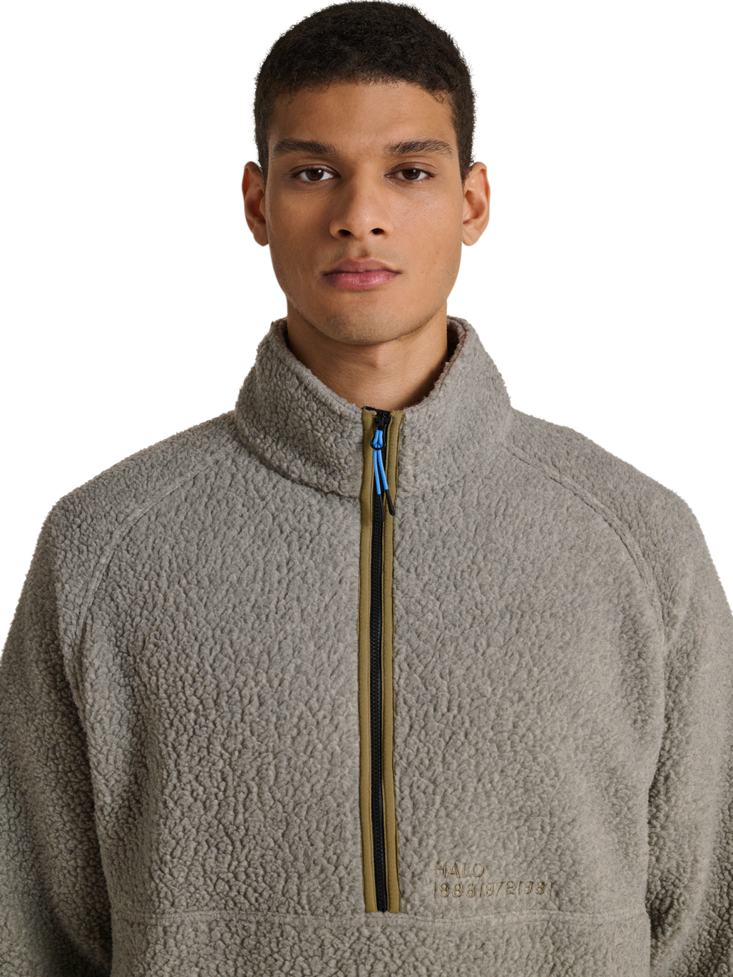 HALO MOVE POLARTEC FLEECE PULLOVER, TURTLEDOVE, model