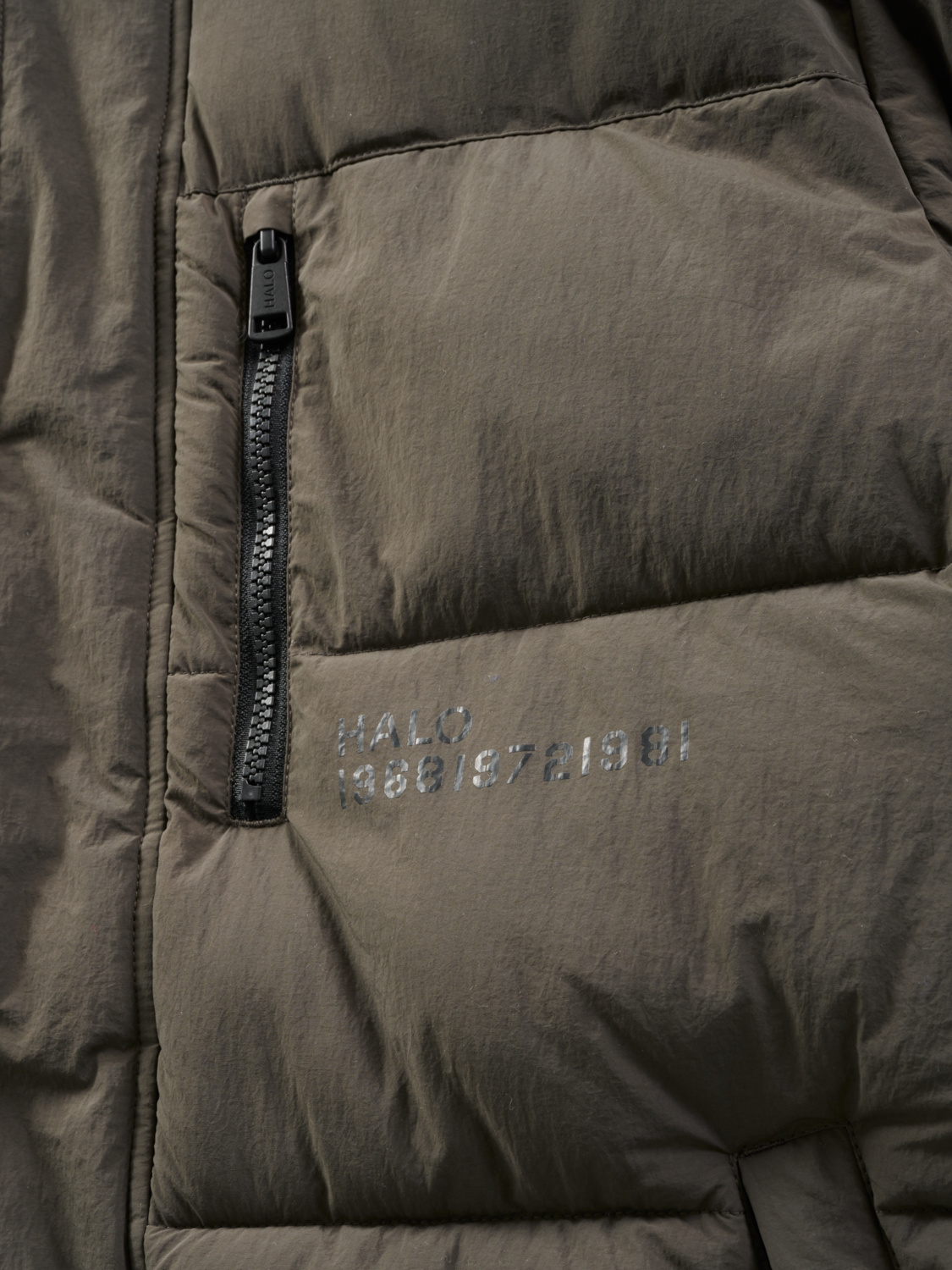 HALO MOUNTAIN DOWN JACKET, RAVEN, packshot