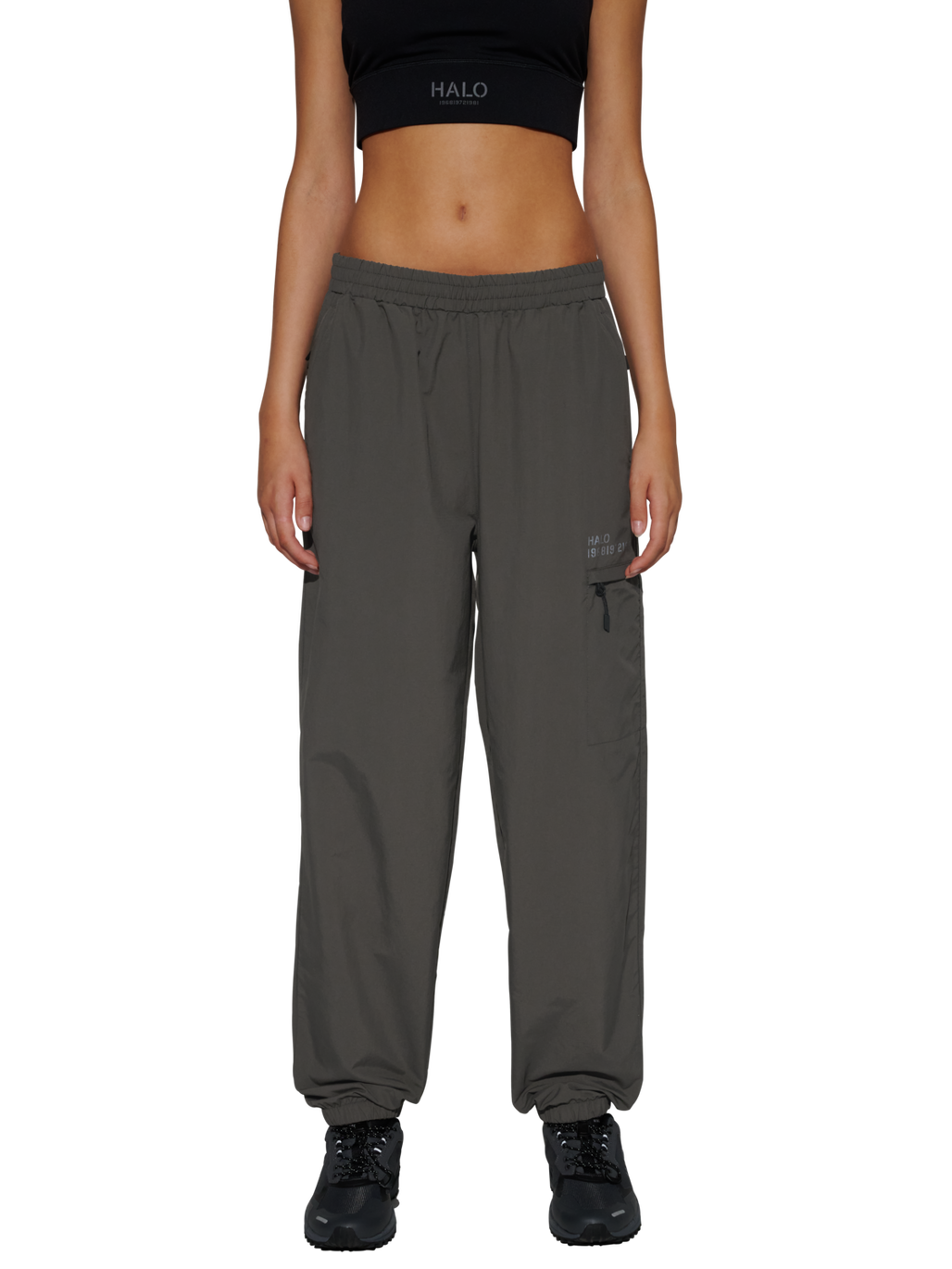 HALO FORCE PANTS, RAVEN, model