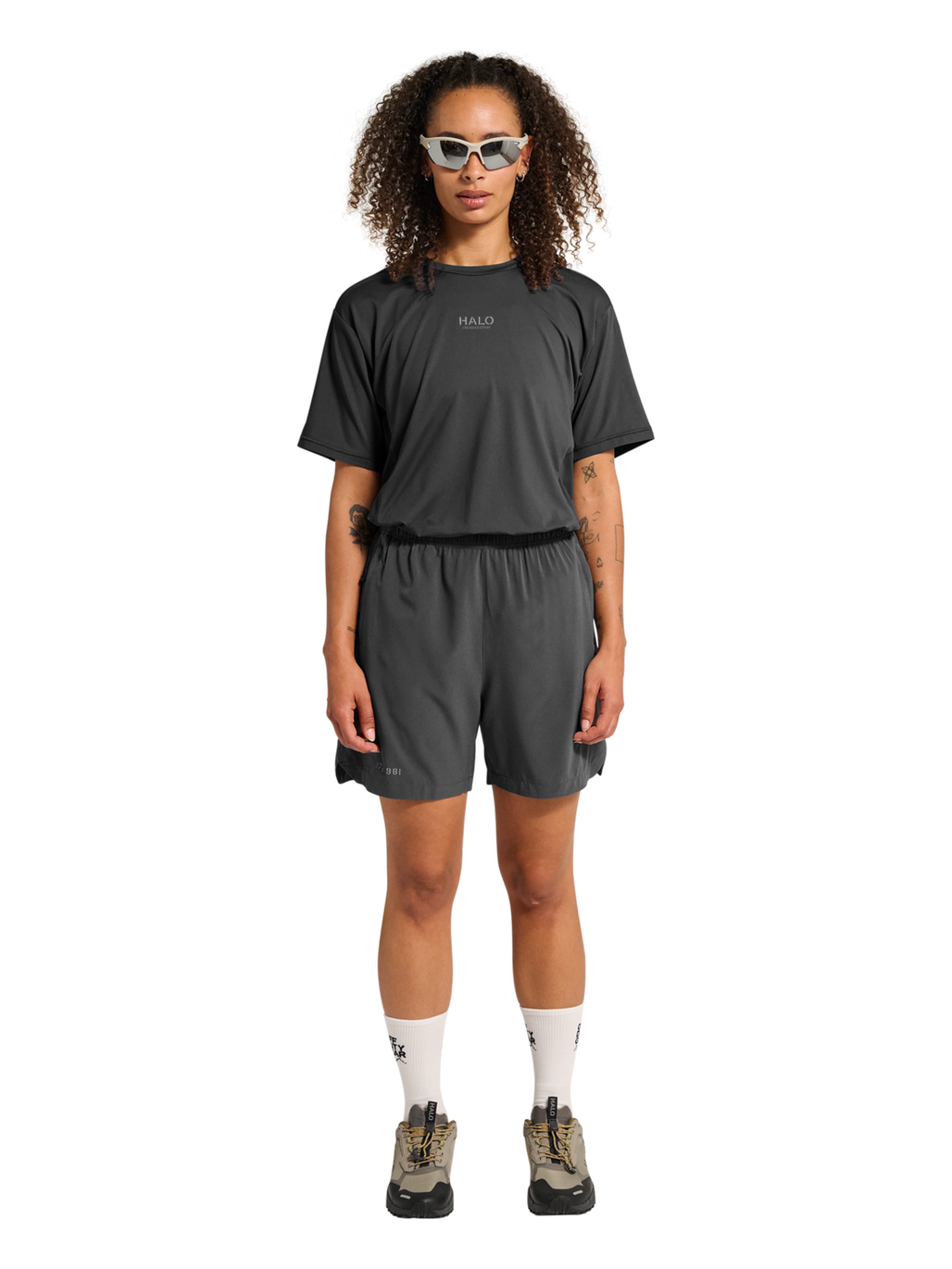 HALO SCOUT SS T-SHIRT, ASPHALT, model