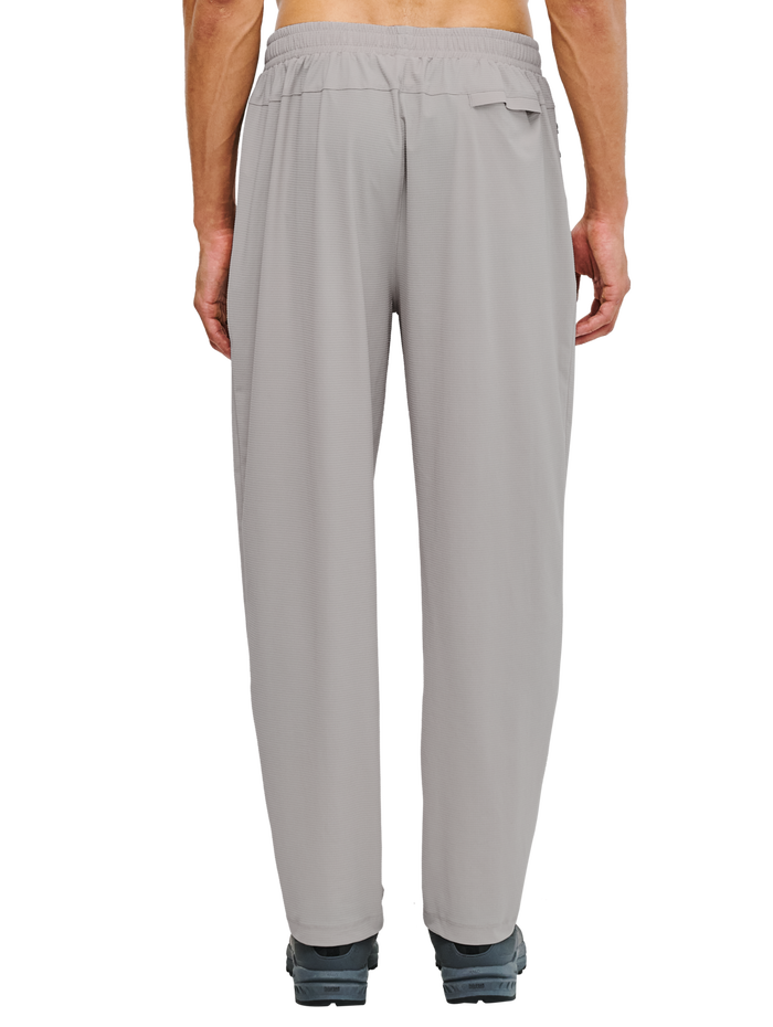 HALO APEX PANTS, SILVER LINING, model