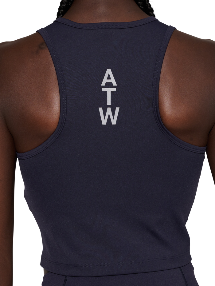 HALO WOMEN TRAINING TOP, DEEP WELL/DEEP WELL, model