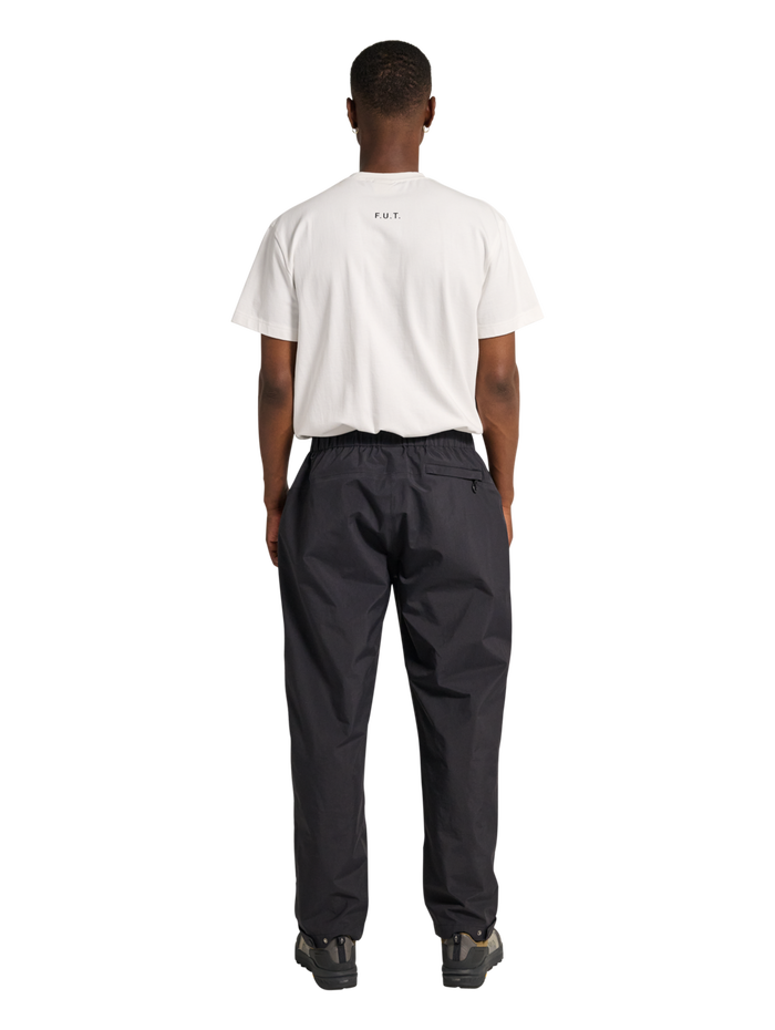 HALO GHOST SHELL PANTS, BLACK, model