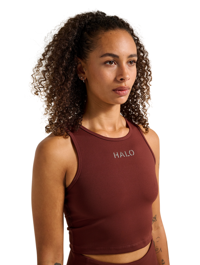 HALO WOMEN TRAINING TOP, BITTER CHOCOLATE, model