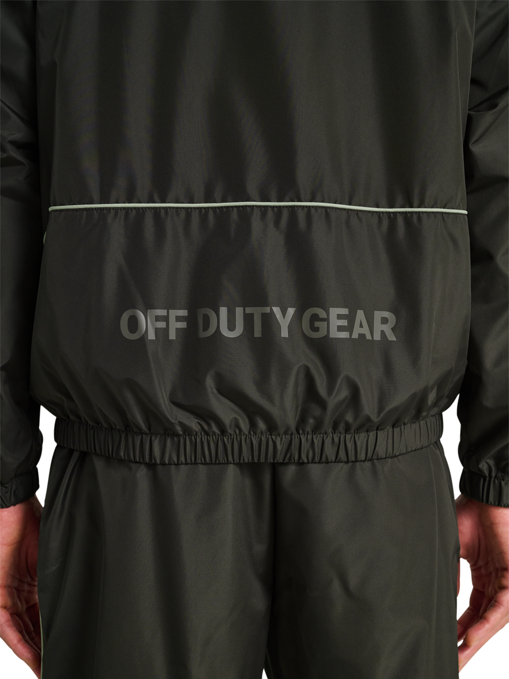 HALO STEEL TRACKSUIT JACKET, RAVEN, model