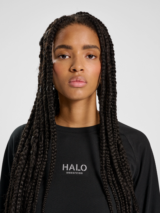 HALO SORONA TRAINING T-SHIRT L/S, BLACK, model