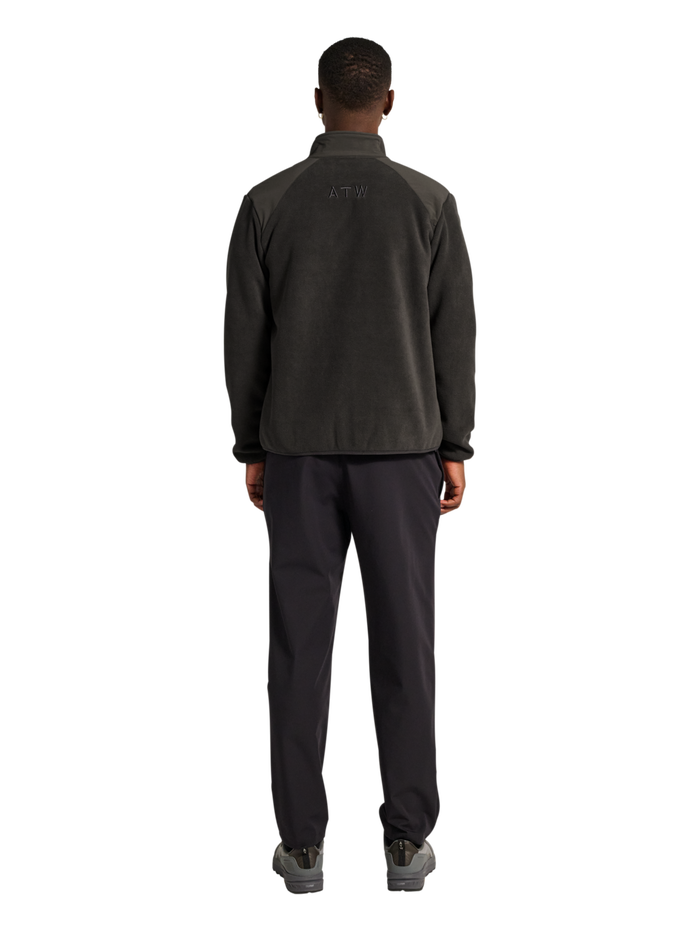 HALO PANELED FLEECE JACKET, RAVEN, model