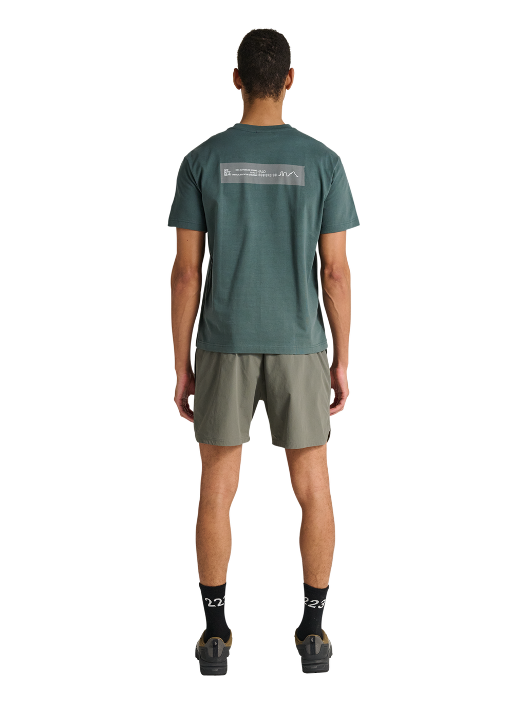 HALO GRAPHIC T-SHIRT, GARDEN TOPIARY/SILVER, model