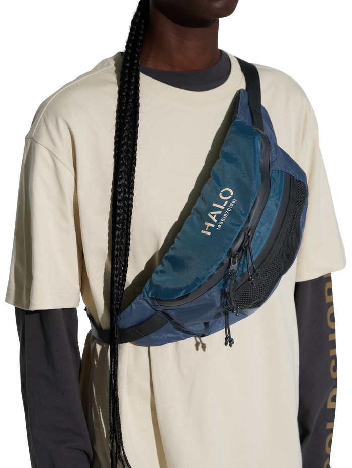 HALO CROSSBODY BAG, BLUE NIGHTS, model