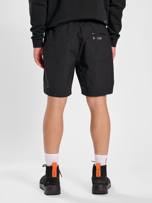 HALO COMBAT SHORTS, BLACK, model