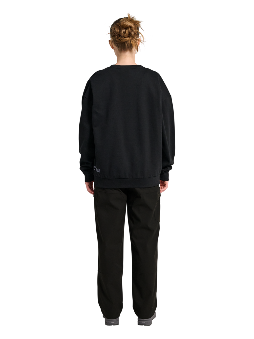 HALO GRAPHIC BOXY CREW, BLACK, model