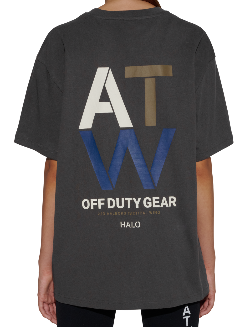 HALO DUTY T-SHIRT, RAVEN, model