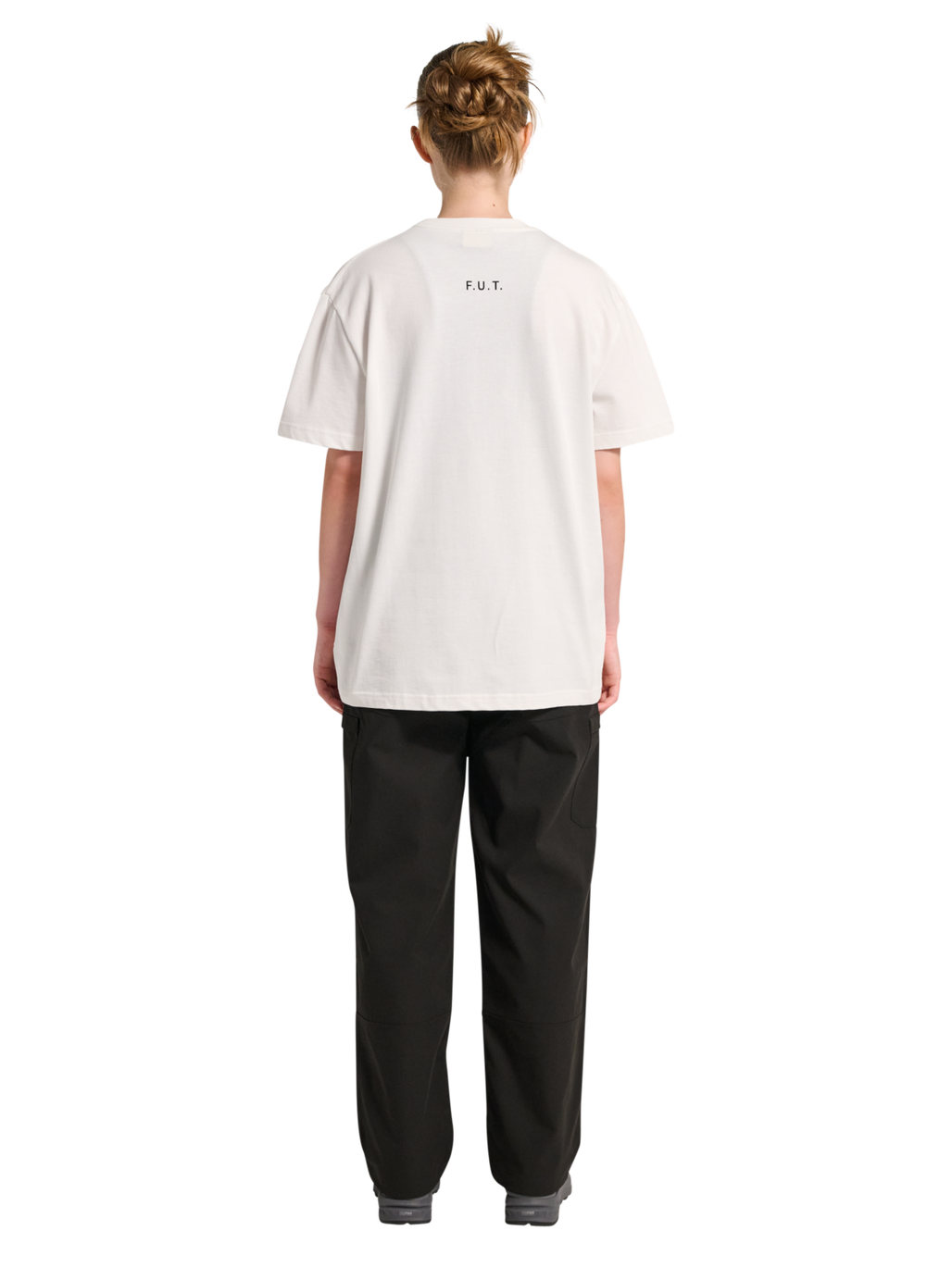 HALO ESSENTIAL T-SHIRT, WHITE, model