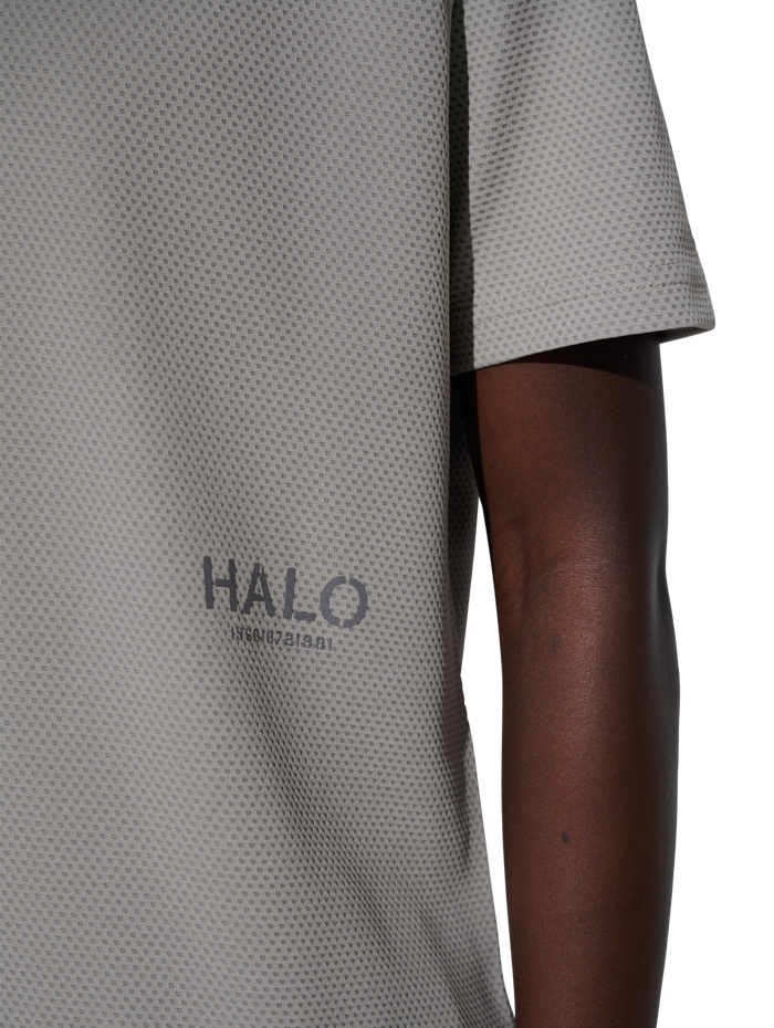 HALO SORONA T-SHIRT, MOURNING DOVE, model