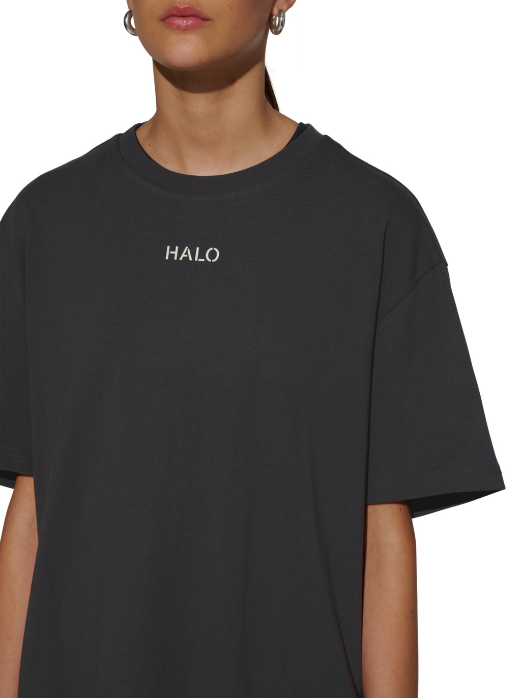 HALO DUTY T-SHIRT, RAVEN, model