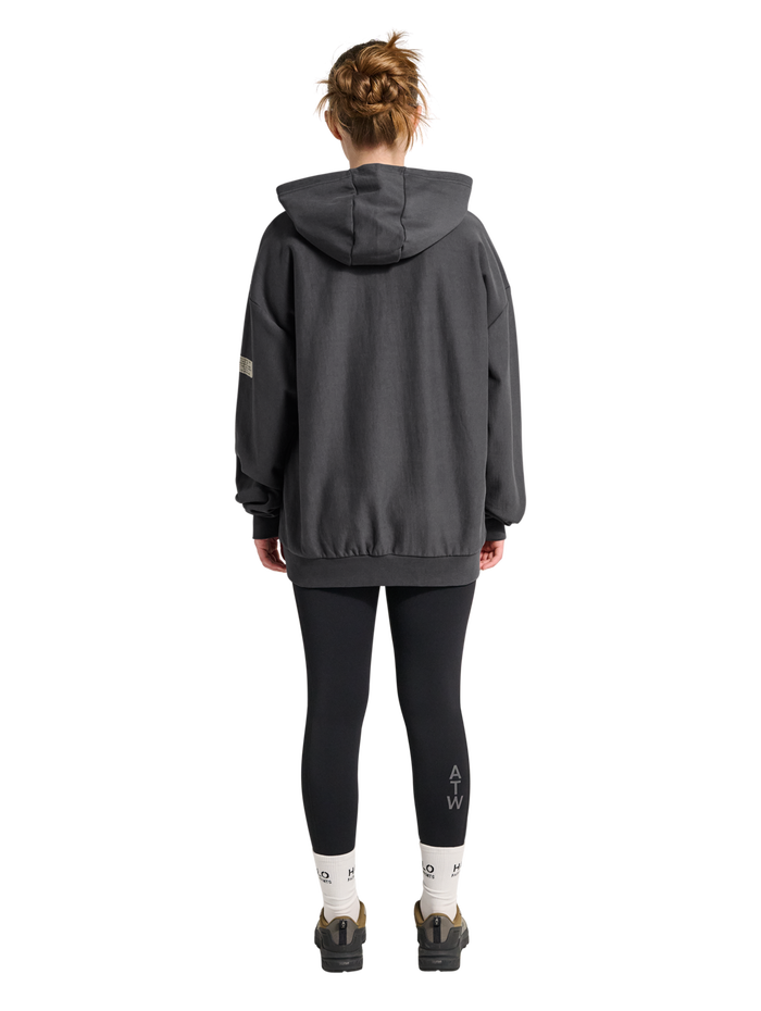 HALO REVERSE BOXY HOODIE, ASPHALT, model