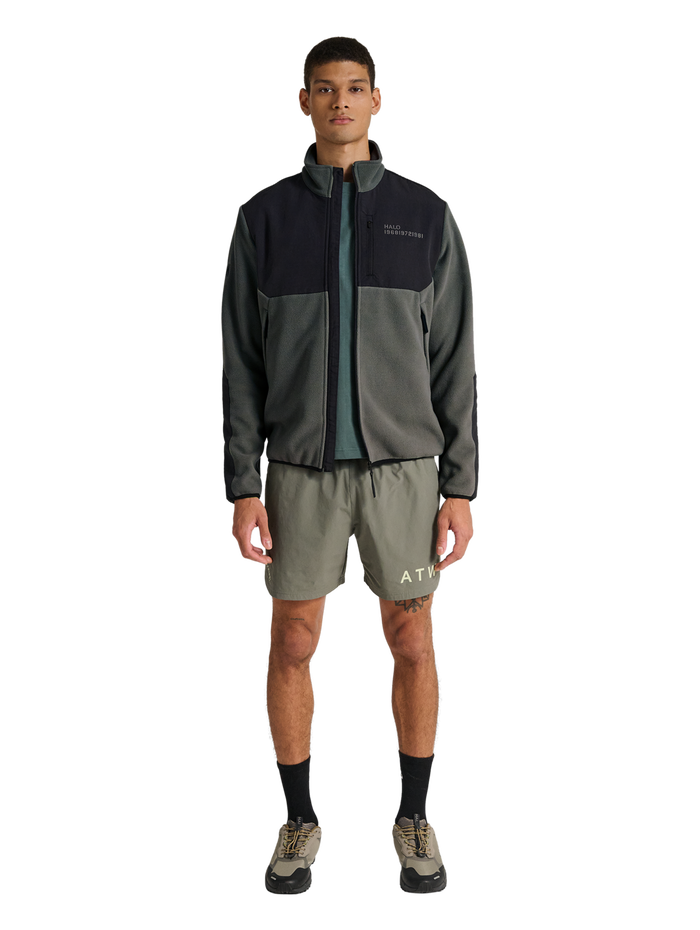 HALO BLOCKED ZIP FLEECE, GUNMETAL, model