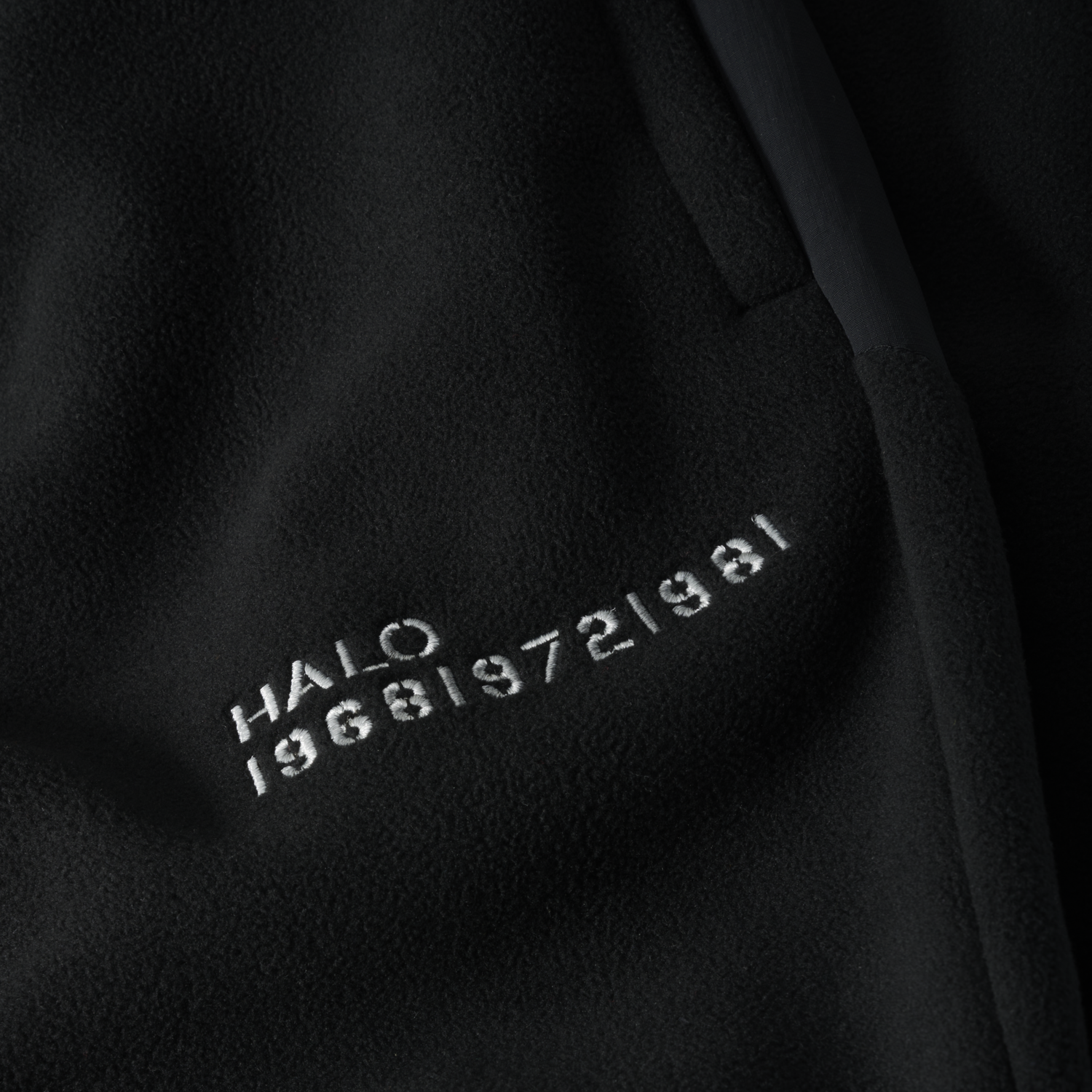 HALO FLEECE PANTS, BLACK, packshot