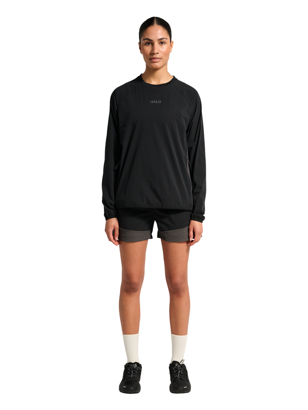 HALO DIVISION CREWNECK, BLACK, model