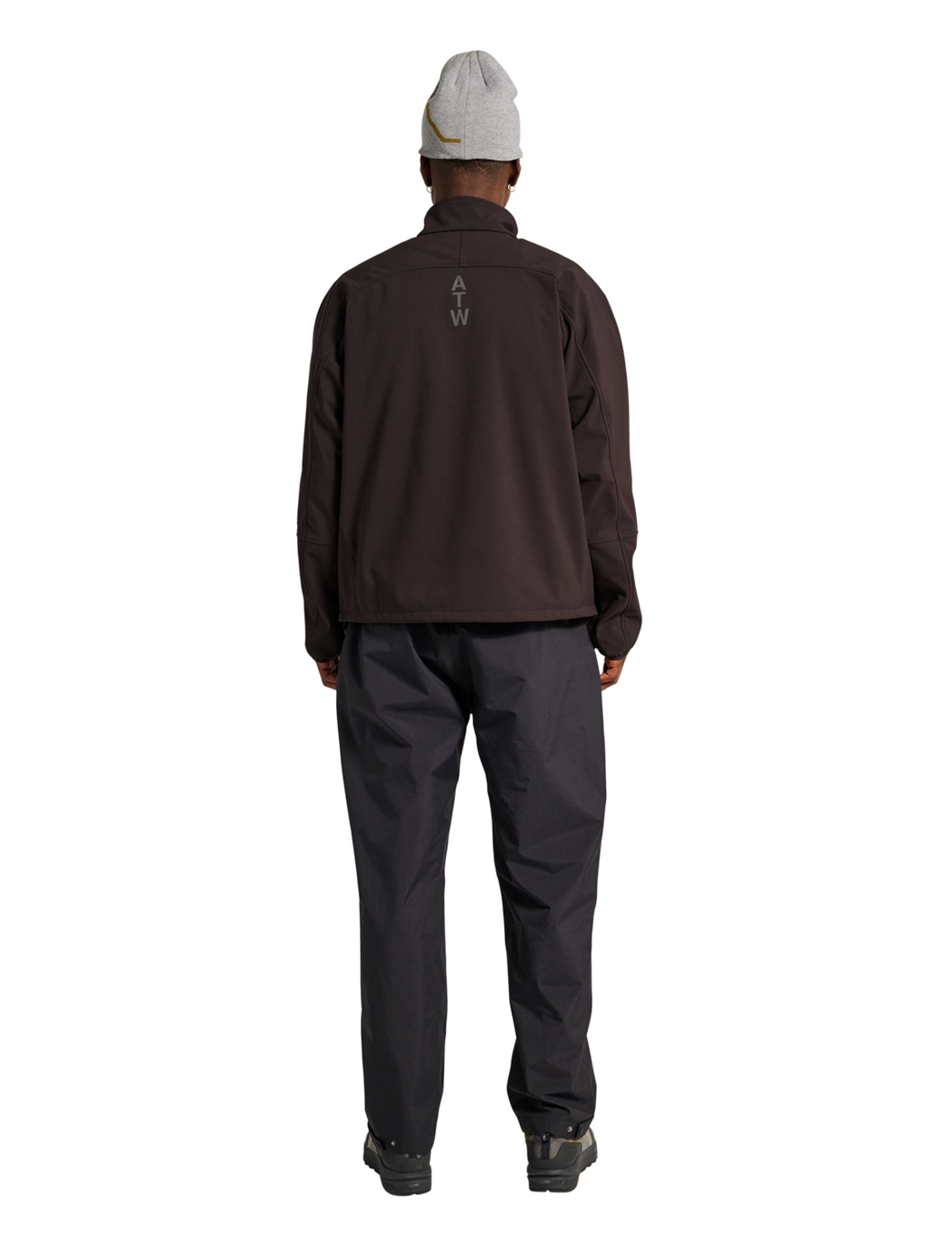 HALO ELITE SOFTSHELL HALF ZIP, CHOCOLATE TORTE, model