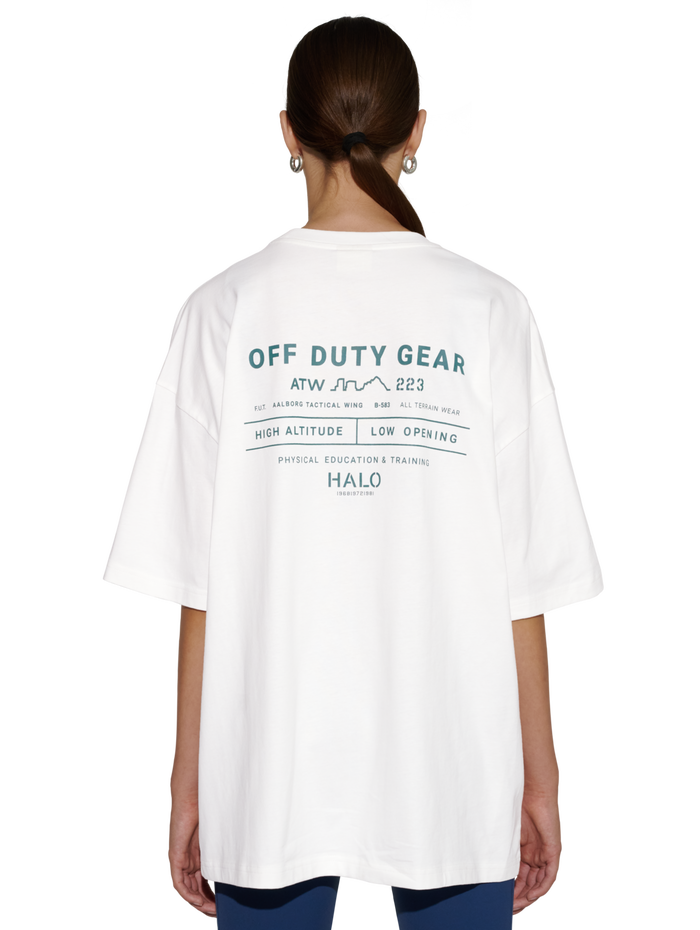 HALO GRAPHIC BOXY T-SHIRT, MARSHMALLOW/BOTANICALGARDEN/BG, model