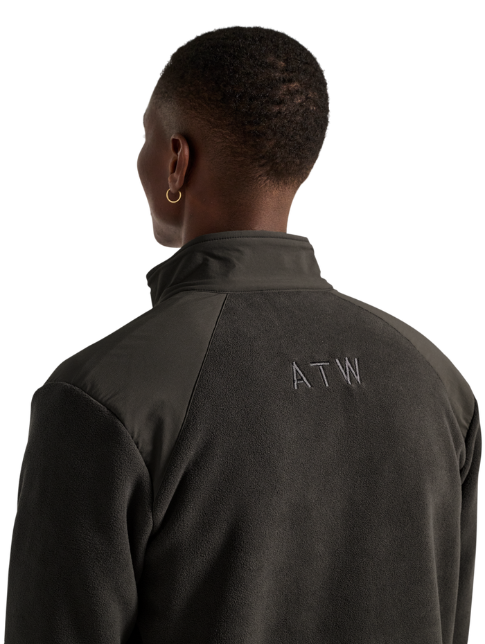 HALO PANELED FLEECE JACKET, RAVEN, model