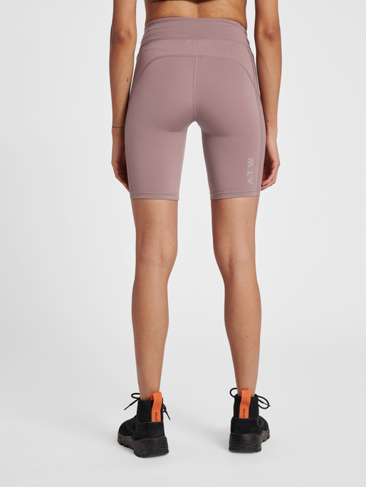 HALO WOMENS SPRINTERS, TWILIGHT MAUVE, model