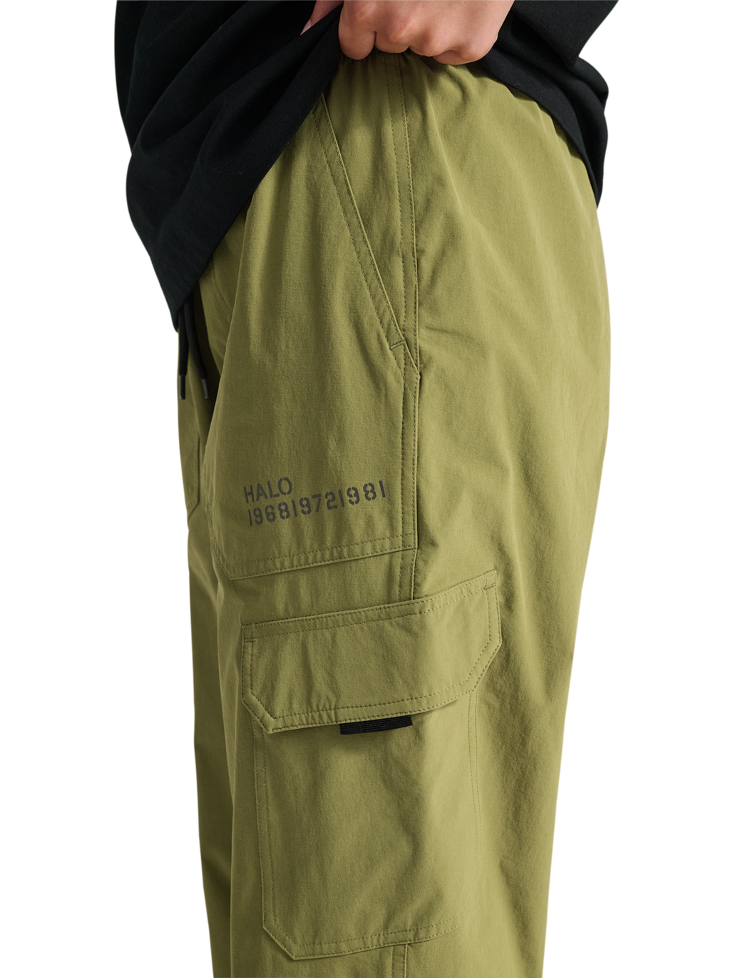 HALO TRAIL PANTS, OLIVE DRAB, model