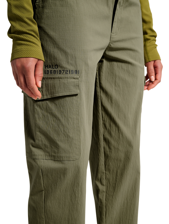 HALO NOVA PANTS, MERMAID, model