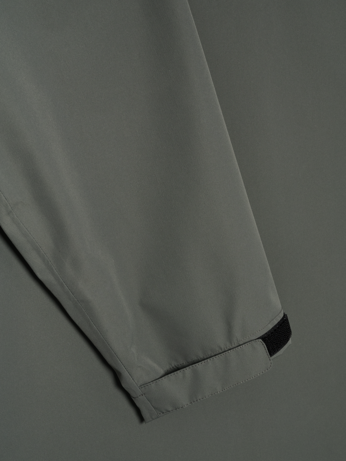 HALO RAINCOVER, GUNMETAL, packshot