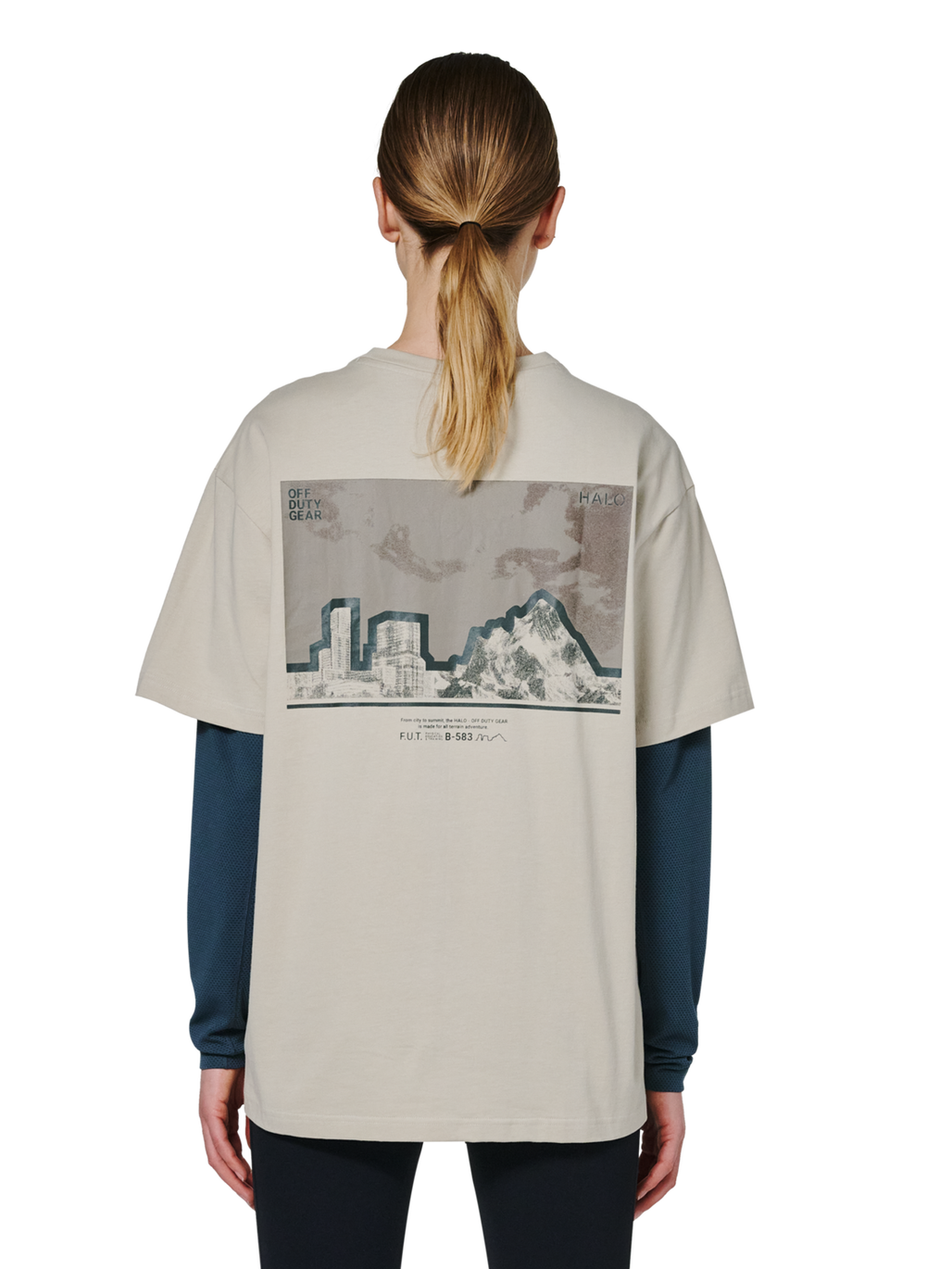 HALO GRAPHIC T-SHIRT 05, SILVER LINING, model