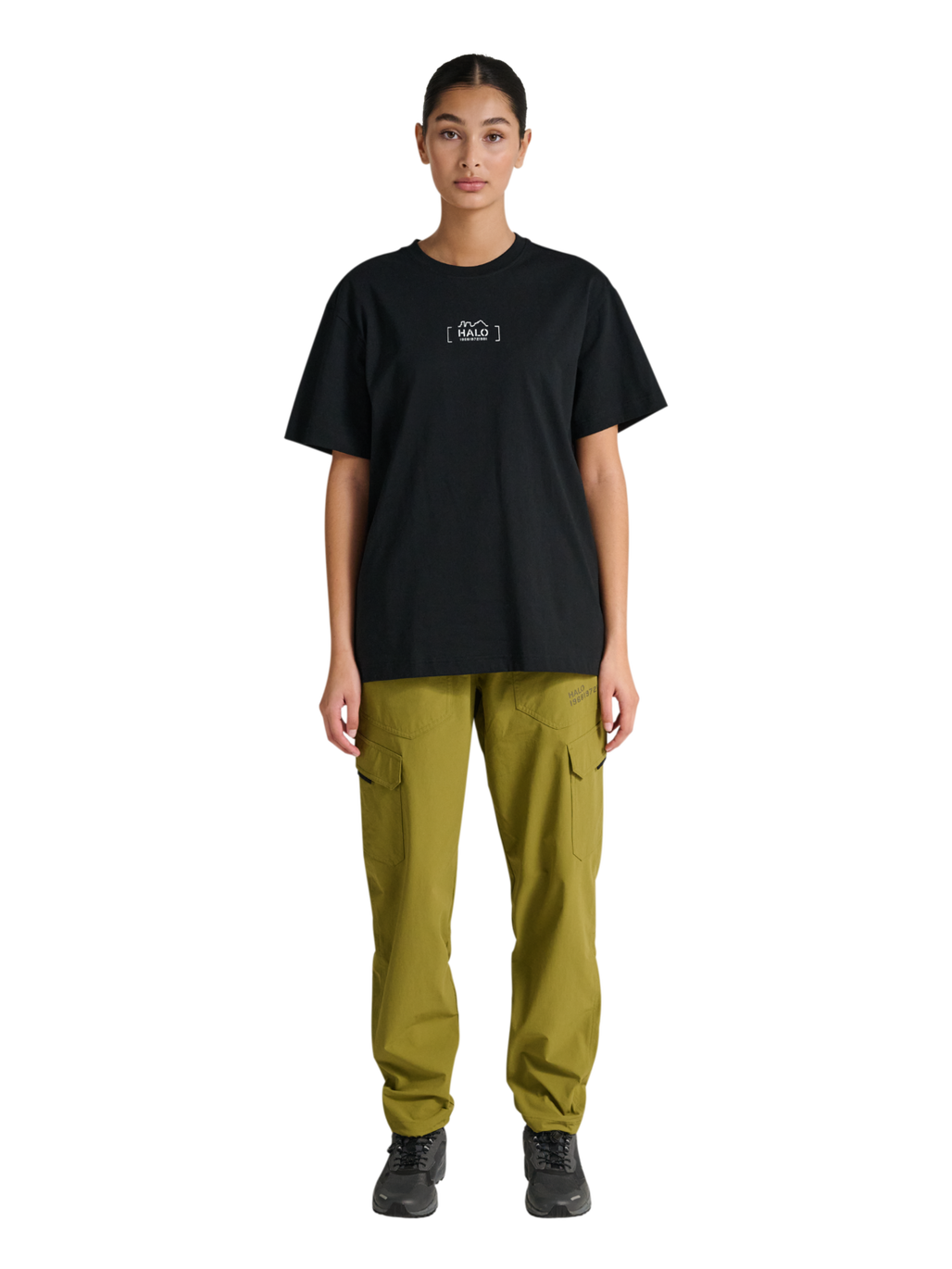 HALO GRAPHIC T-SHIRT, BLACK, model