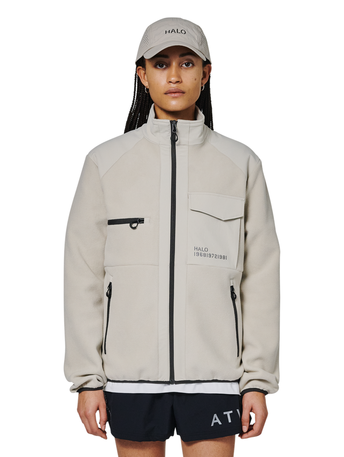 HALO PANELED FLEECE JACKET, SILVER LINING, model