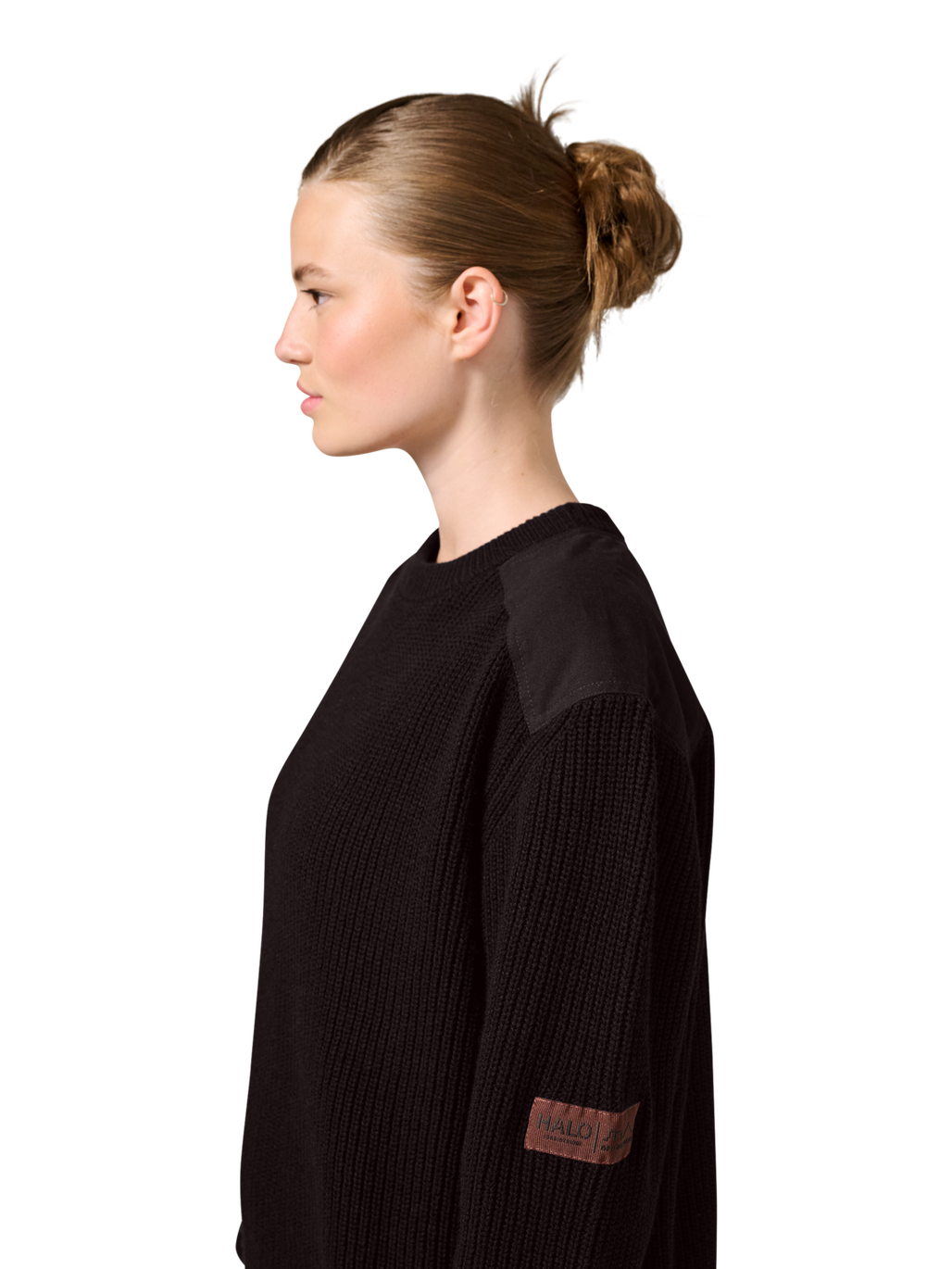 HALO WOOL CREW KNIT, CHOCOLATE TORTE, model