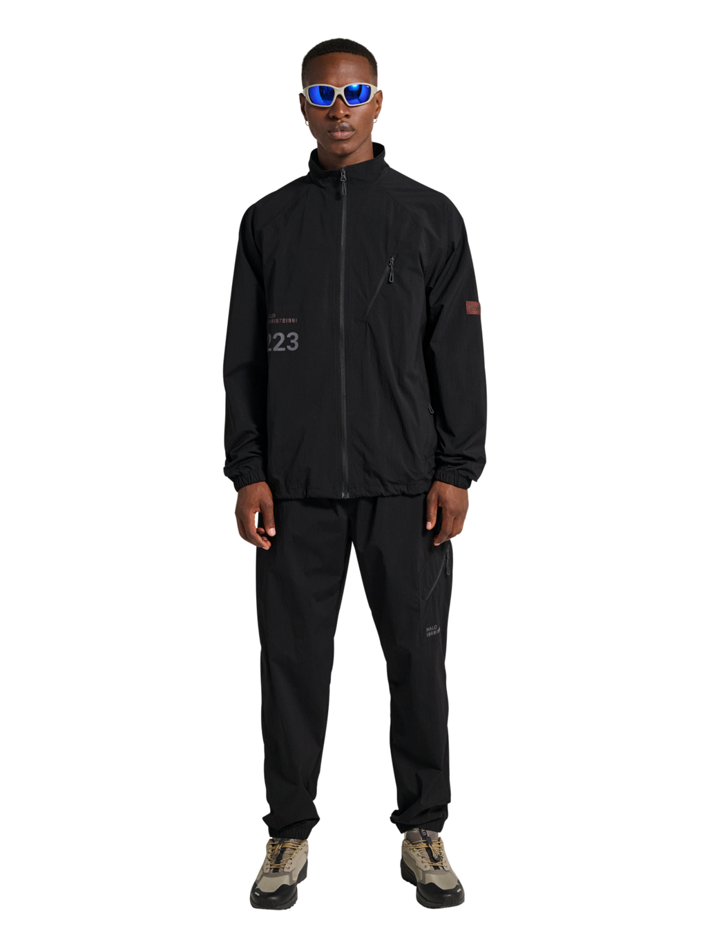 HALO STEEL JACKET, BLACK, model