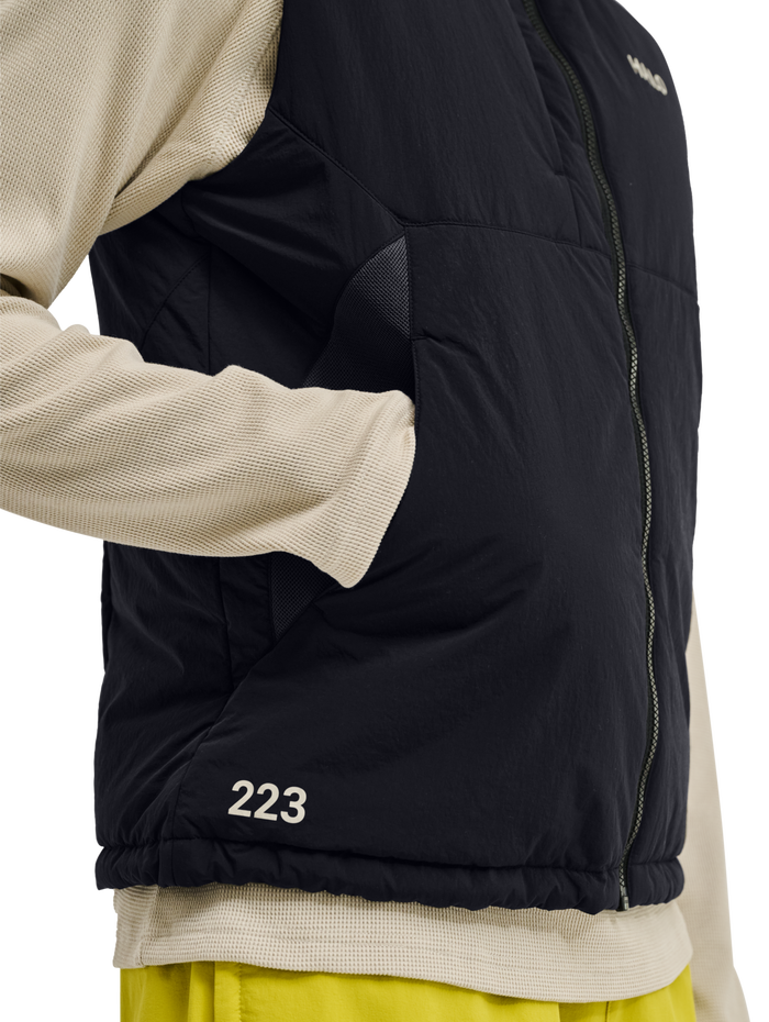 HALO AVIATION VEST, BLACK, model