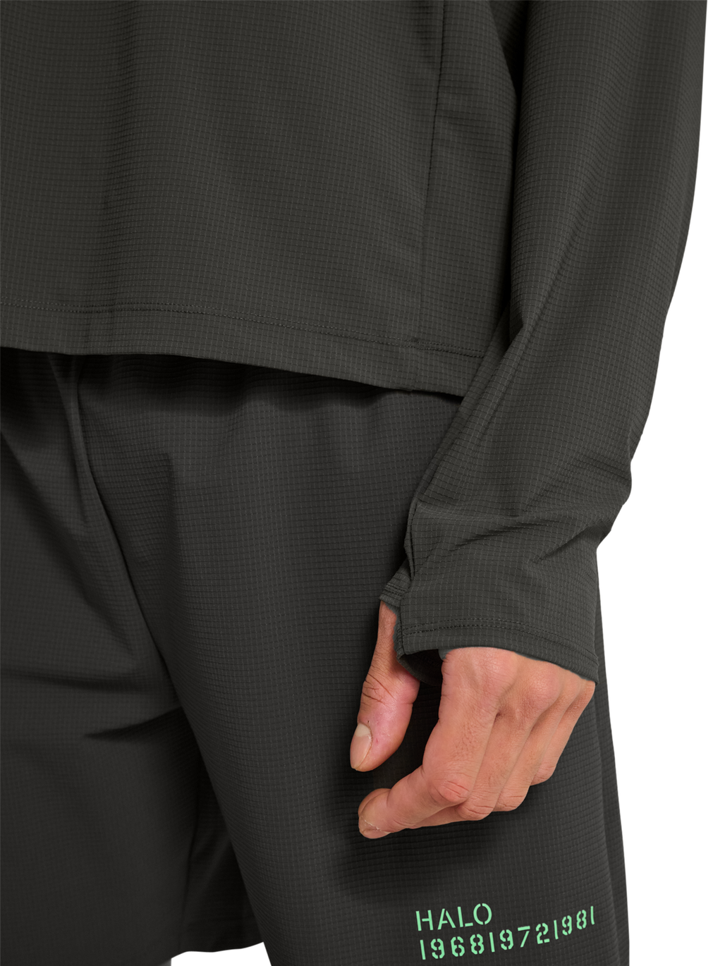 HALO AIR HALF ZIP SHIRT, RAVEN, model