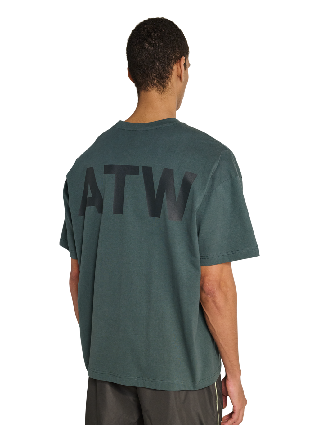 HALO GRAPHIC BOXY T-SHIRT, GARDEN TOPIARY, model