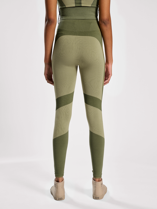HALO WOMENS SEAMLESS TIGHTS, ALFALFA, model