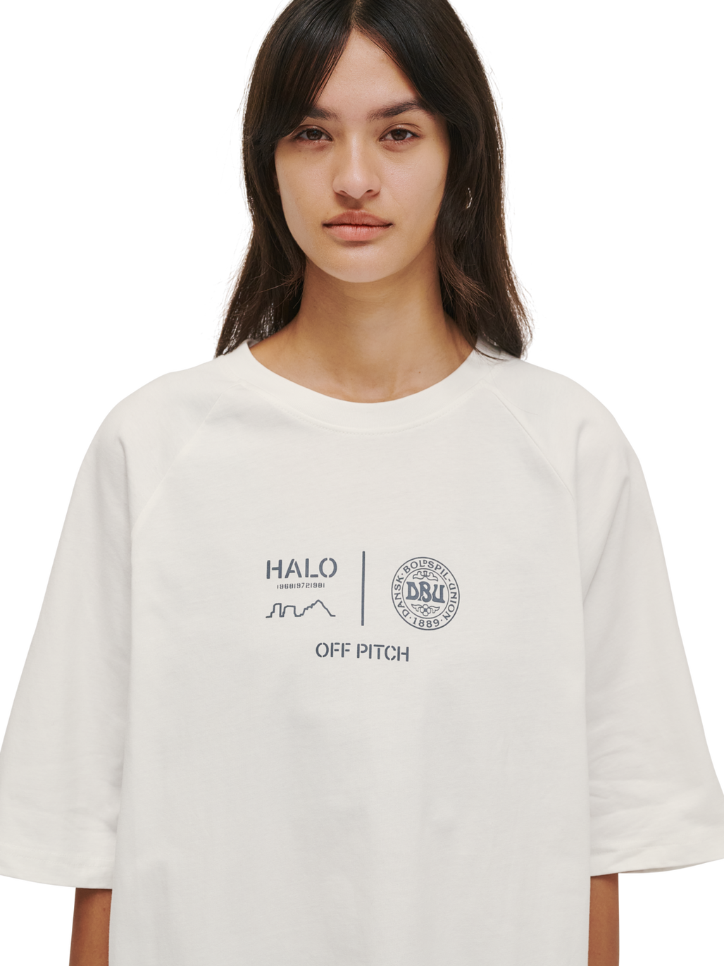 HALO DBU BOXY T-SHIRT, MARSHMALLOW, model
