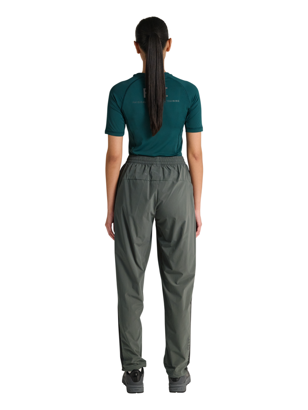 HALO DIVISION PANTS, GUNMETAL, model