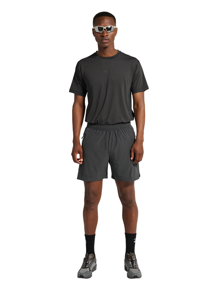 HALO SCOUT SHORTS, ASPHALT, model