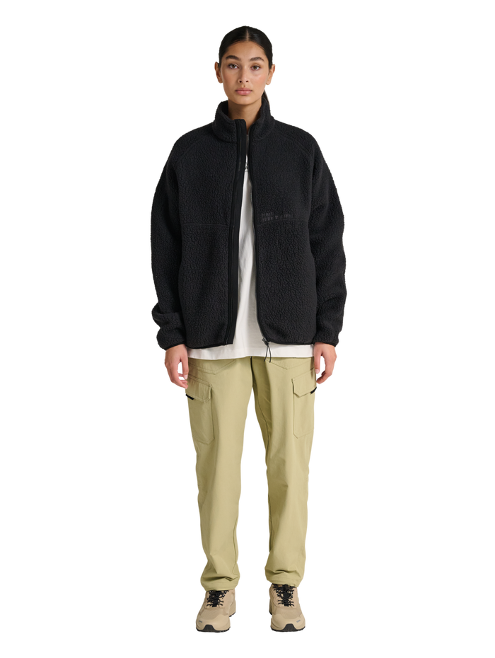 HALO MOVE POLARTEC FLEECE JACKET, BLACK, model